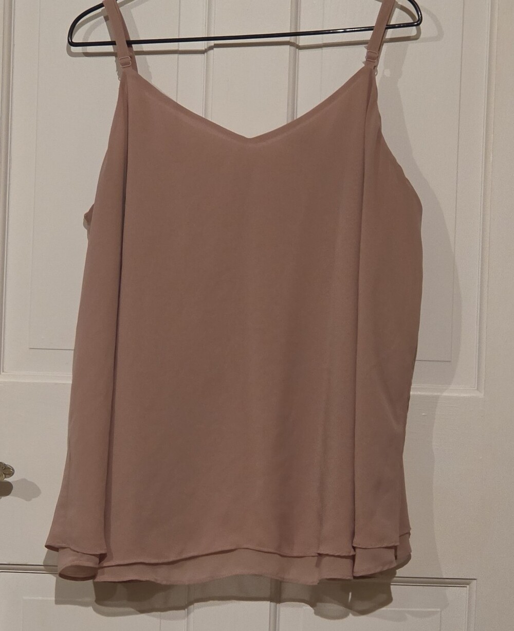 Torrid Womens Dusty Rose Sleeveless V-Neck Cami Top Size 3